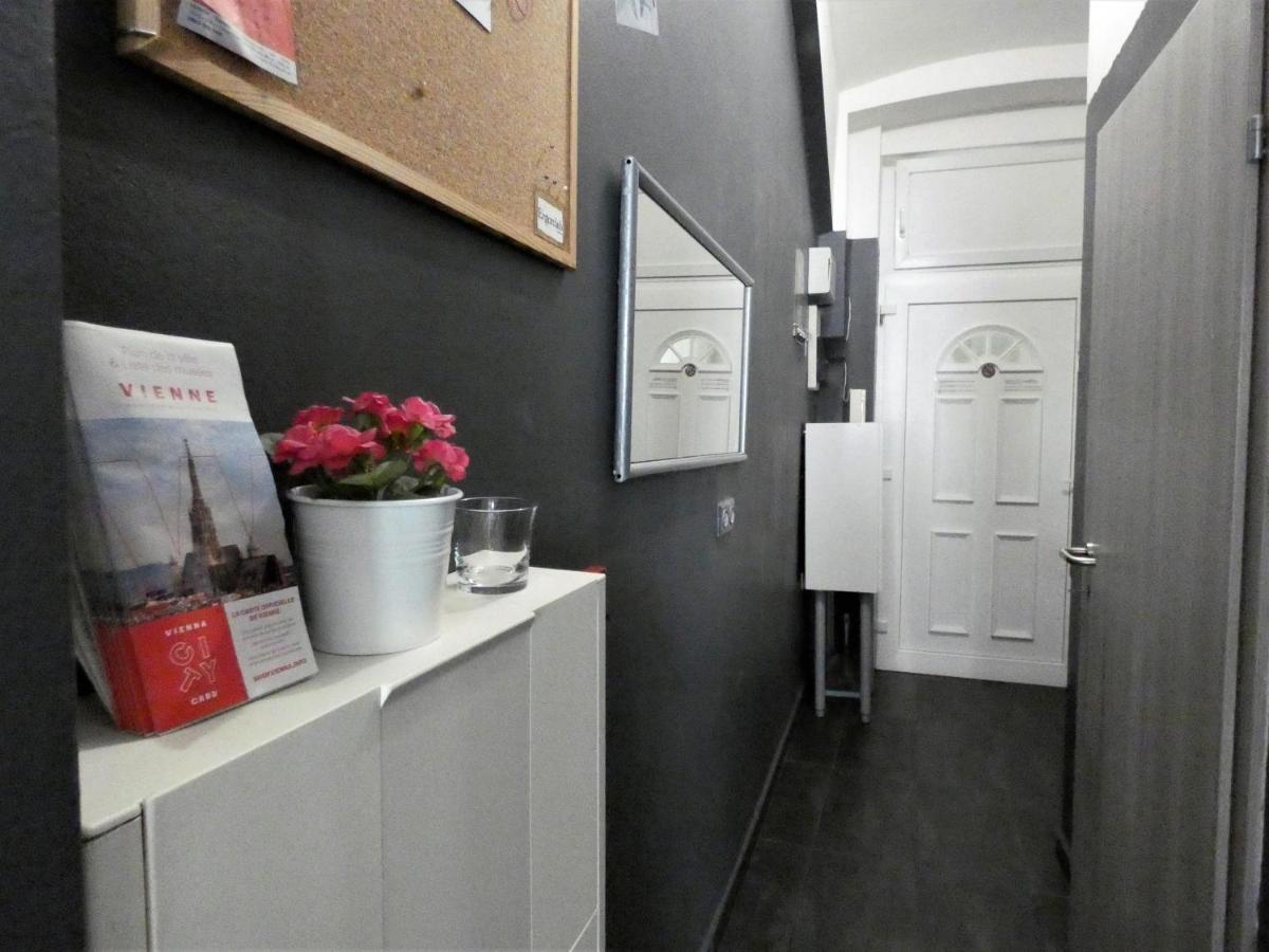 Msq Diana Vienna - 10 Min From City Center - Free Coffee And Tea - High Speed Internet المظهر الخارجي الصورة